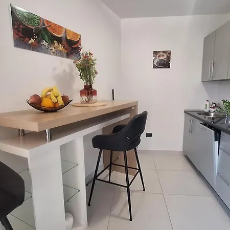 Apartment Sabina - Sea View By Guide *